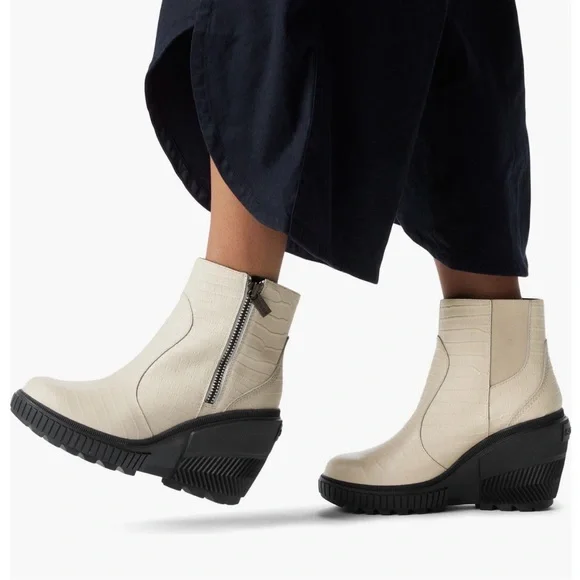 SOREL Ona Ave Wedge Boot in Chalk. Size 9 - Picture 2 of 13